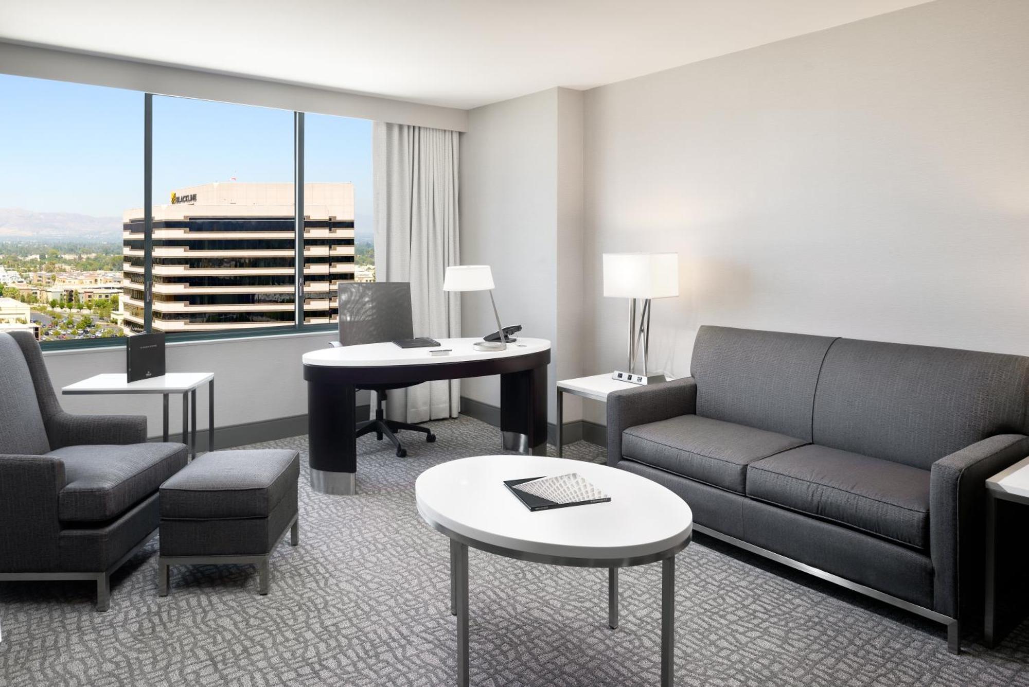 Hilton Woodland Hills/ Los Angeles Extérieur photo