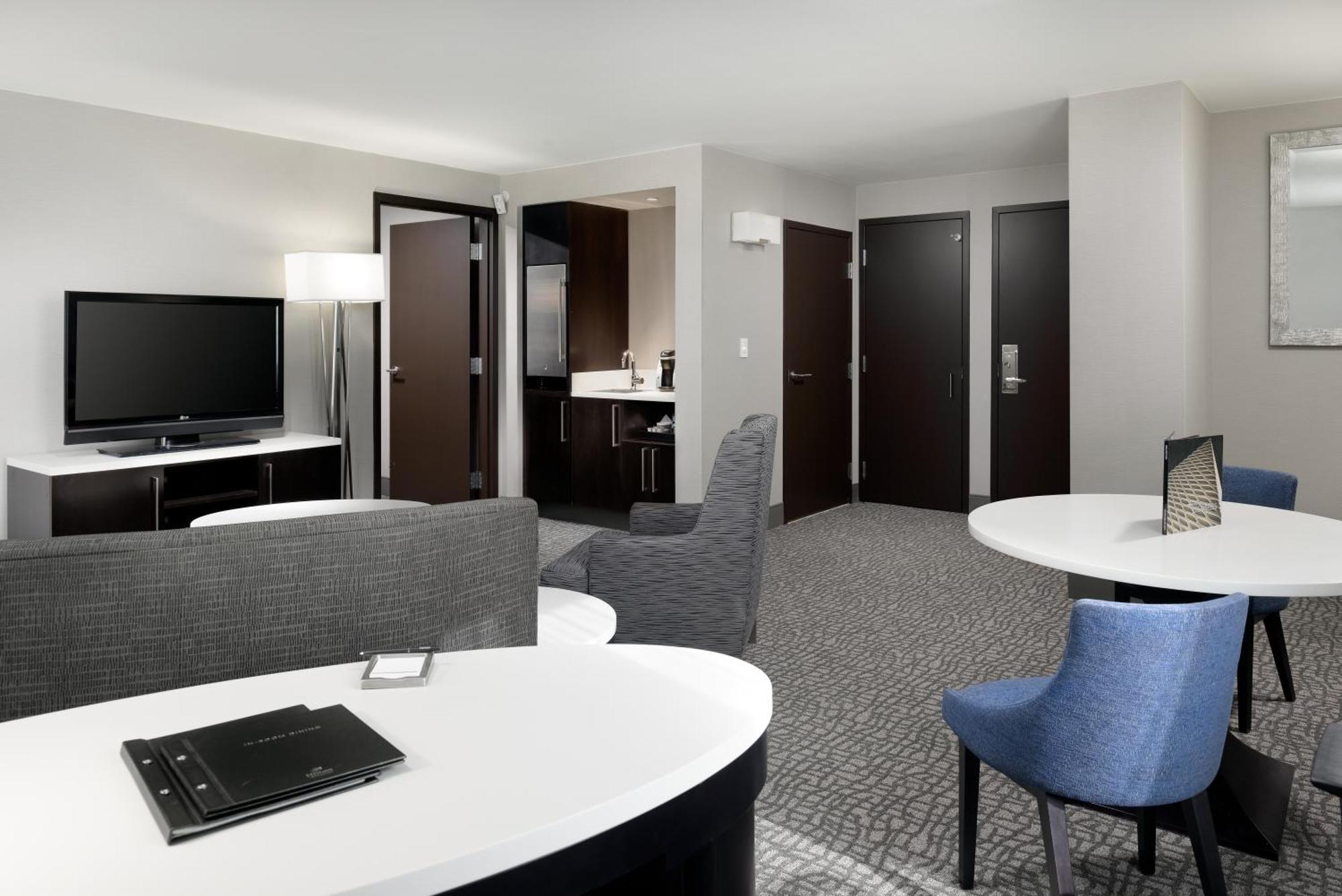 Hilton Woodland Hills/ Los Angeles Extérieur photo