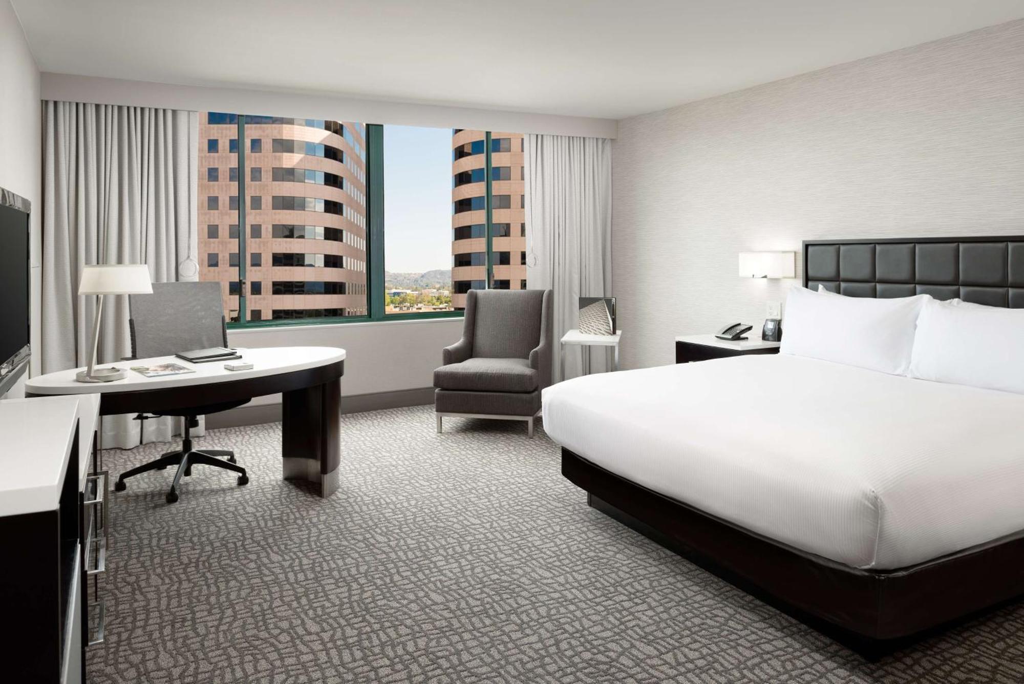 Hilton Woodland Hills/ Los Angeles Extérieur photo