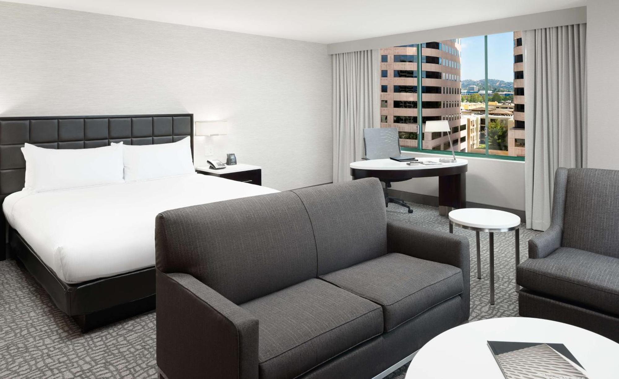 Hilton Woodland Hills/ Los Angeles Extérieur photo
