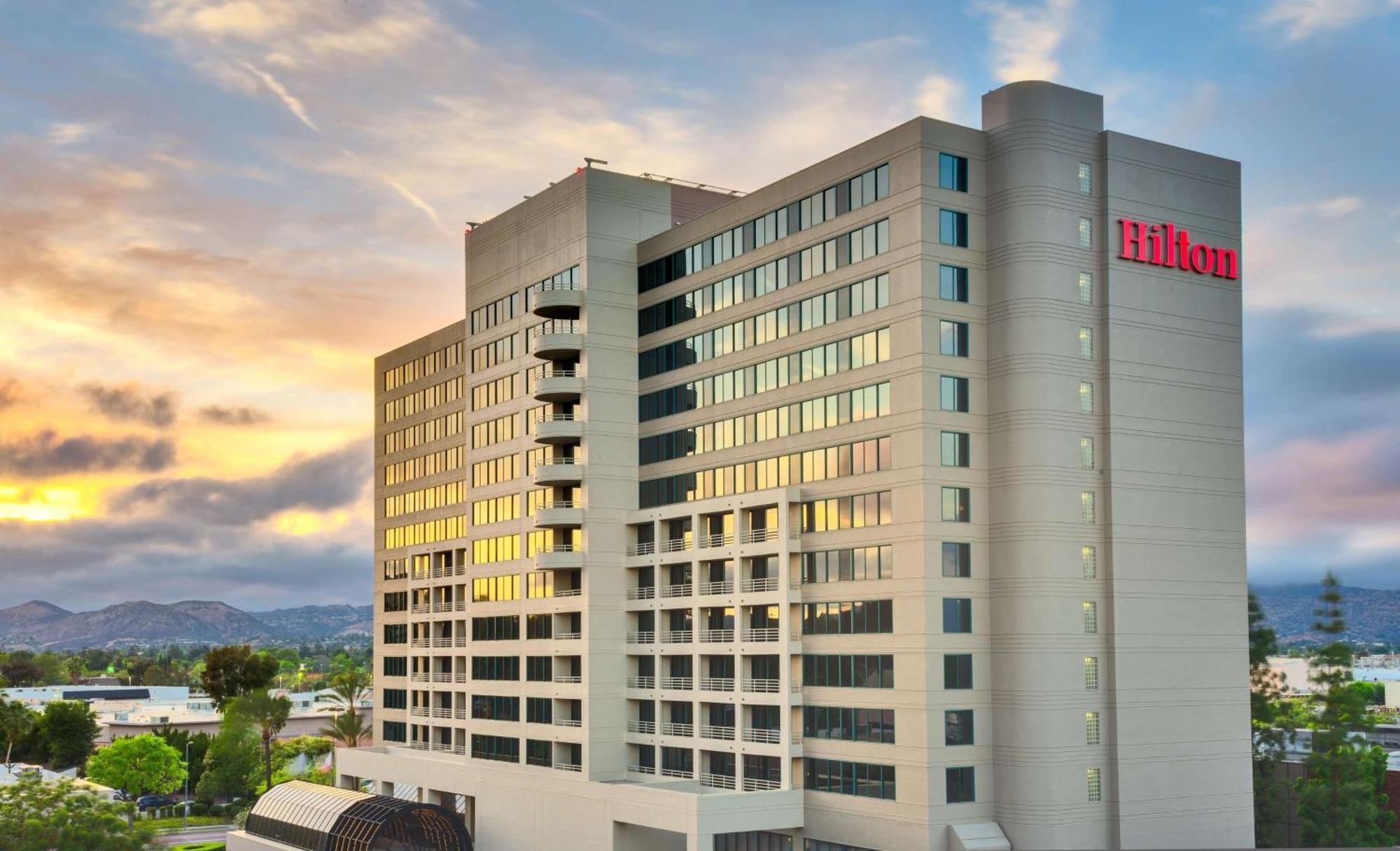 Hilton Woodland Hills/ Los Angeles Extérieur photo